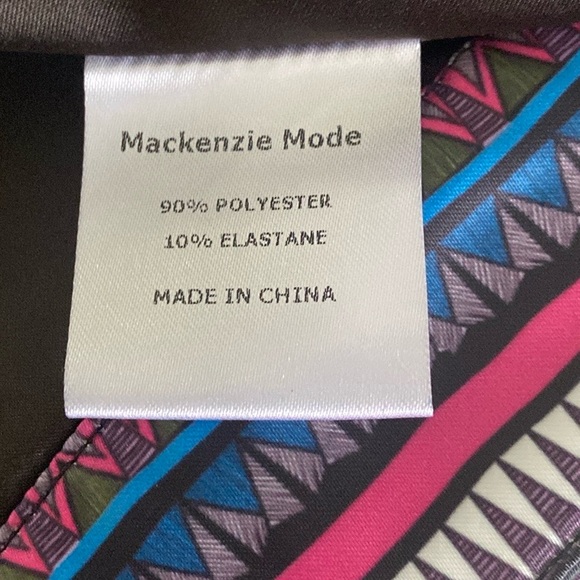 MackenzieMode Black/White Print Mini Skirt - US Size 4/AUS Size 8 - Picture 15 of 16